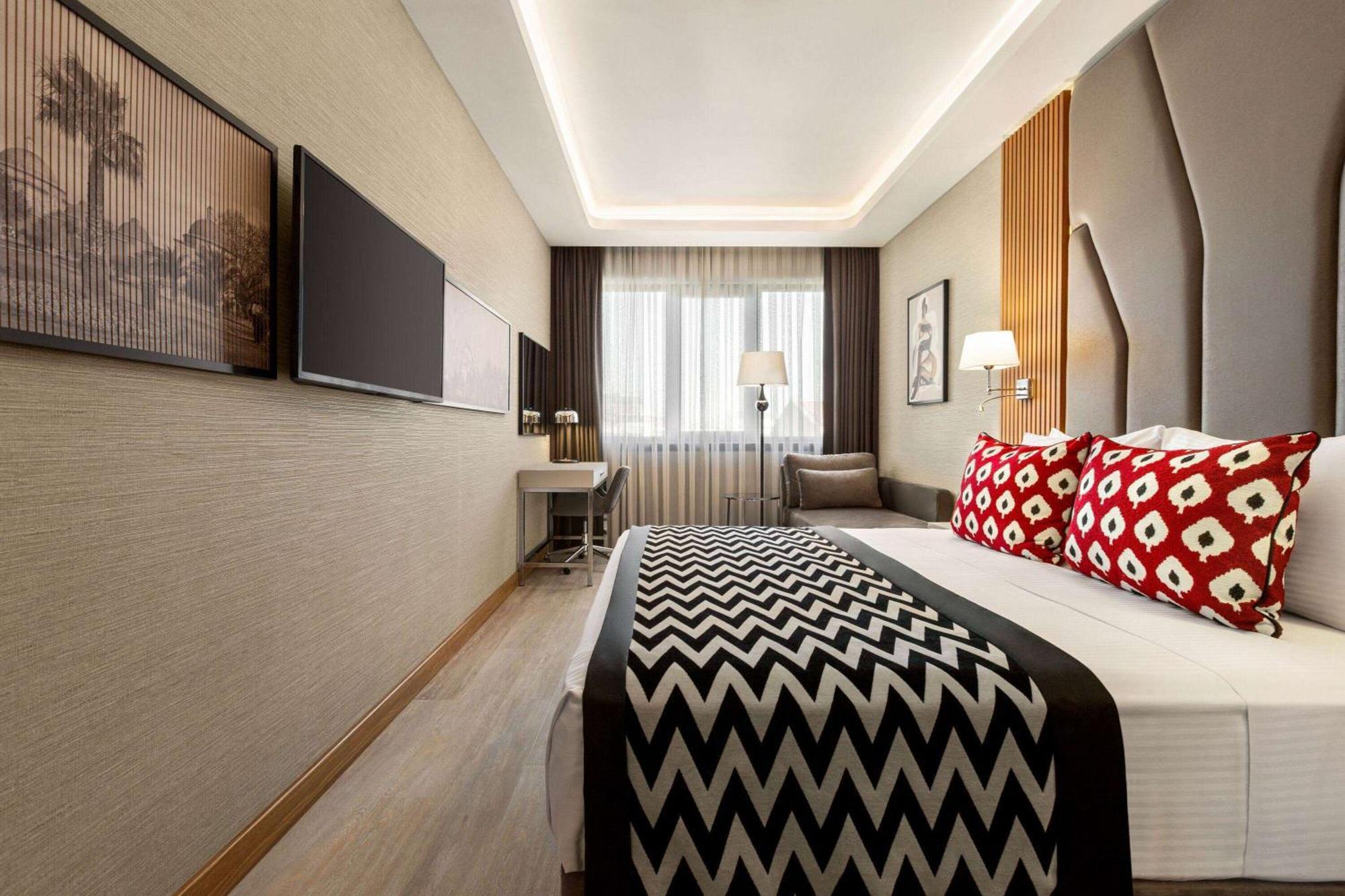 Ramada Encore By Wyndham Istanbul Sisli Exterior photo