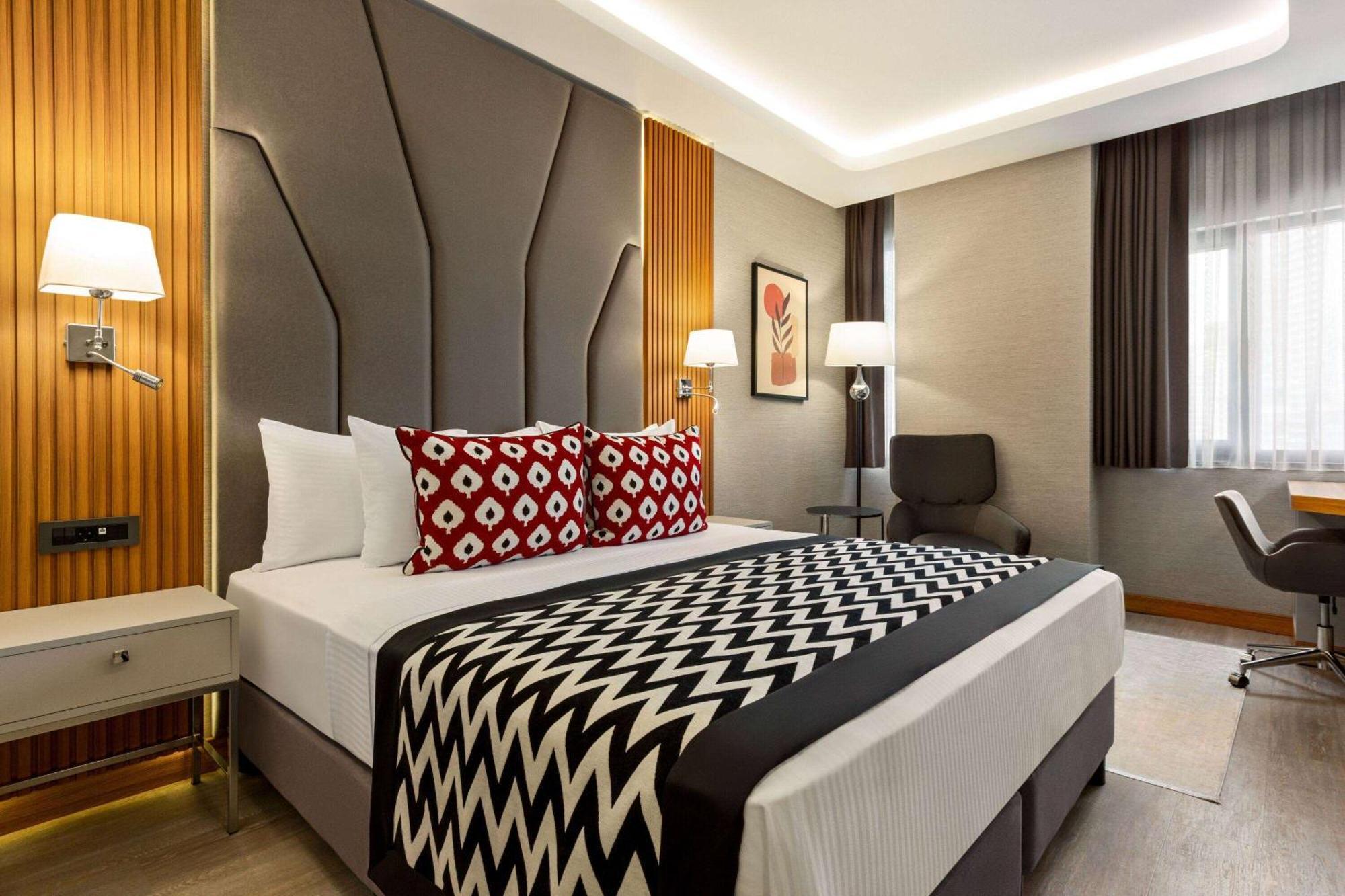 Ramada Encore By Wyndham Istanbul Sisli Exterior photo